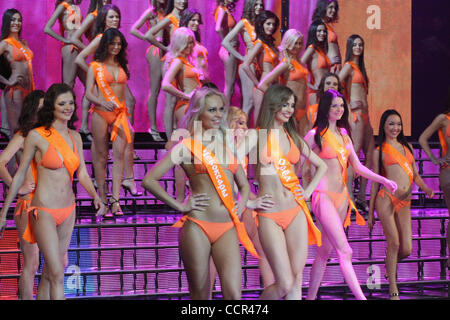 Concours de beauté Miss Russie 2010 tenue à Barvikha Luxury Village concert hall de Moscou. En Photo : les participants du concours de bikinis Banque D'Images