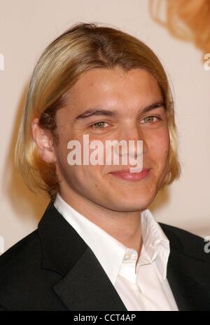 Le 4 mars 2004 - Hollywood, Californie, États-Unis - K35876EG.The Girl Next Door PREMIÈRE MONDIALE.À MANNS GRAUMAN Chinese Theatre, à Hollywood, Californie .03/04/2004. /2004/ EGI.EMILE HIRSCH(Image Crédit : Â© Ed Geller/Globe Photos/ZUMAPRESS.com) Banque D'Images