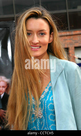 18 avril 2004 - Hollywood, Californie, États-Unis - K36584EG.MAN ON FIRE EN PREMIÈRE MONDIALE AU THÉÂTRE NATIONAL MANN, Westwood, CALIFORNIE.04/18/2004 . /E.G.I./ NATASCHA MCELHONE.2004.(Image Crédit : Â© Ed Geller/Globe Photos/ZUMAPRESS.com) Banque D'Images