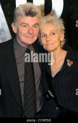 Richard Benjamin et Paula Prentiss arrivent à la Vanity Fair Le dîner et après la fête célébrant la 82e Academy Awards, dimanche 7 mars 2010, à l'hôtel Sunset Tower à West Hollywood, Californie. SCHMITT RICHE/ZUMA PRESS Banque D'Images