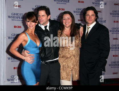 Mar 1, 2010 - West Hollywood, Californie, USA - avec Jennifer Love Hewitt, Camryn Manheim, Jamie Kennedy & DAVID CONRAD arrivant à l 'Ghost Whisperer' célèbre son 100e épisode tenue à XIV. (Crédit Image : © Lisa O'Connor/ZUMA Press) Banque D'Images