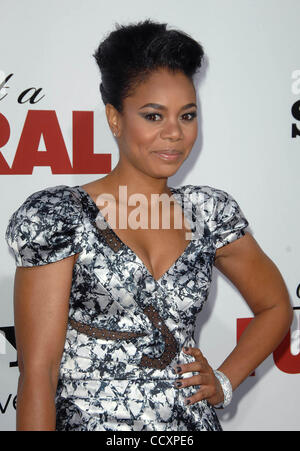 12 avril 2010 - Los Angeles, Californie, États-Unis - REGINA HALL assiste à la première mondiale de ''Death At A Funeral'' tenue à l'Arclight Theatre à Hollywood, CA. 04-12-10. 2010.K64603(LONG DROIT Crédit : Â© D. Long/Globe Photos/ZUMApress.com) Banque D'Images