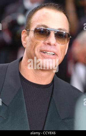 Jean Claude Van Damme assiste à l'ouverture de la premiere nuit 'Robin des bois'. Banque D'Images