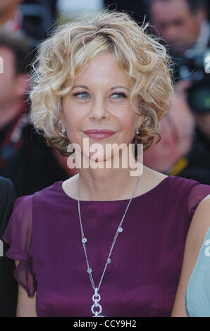 Meg Ryan assiste à la Premiere Biutiful au Palais des festivals au cours de la 63e Banque D'Images