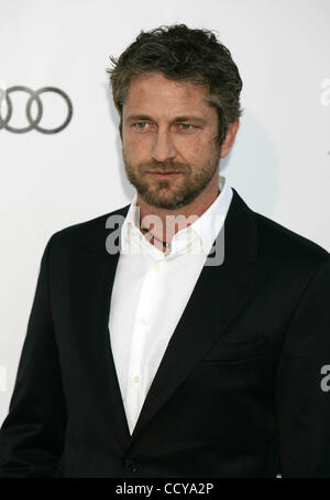 20 mai 2010 - Hollywood, Californie, États-Unis - GERARD BUTLER.2010 amfAR's Cinema Against AIDS Gala à l'hôtel du Cap à Antibes, France 05-20-2010. K65505RHARV.(Image Crédit : Â© Roger Harvey/Photos/ZUMApress.com) Globe Banque D'Images