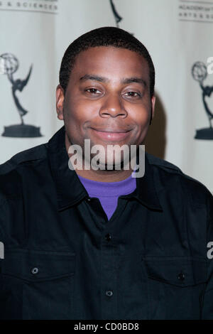 Kenan Thompson arrive à l'Academy of Television Arts & Sciences présente une soirée avec 'Samedi soir Live' à l'Hôtel Pierre le 12 avril 2010 Banque D'Images