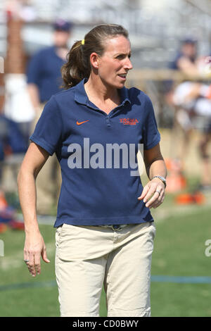 04 mai 2010 - Charlottesville, Virginie, États-Unis - University of Virginia women's lacrosse équipe dirigée par l'entraîneur-chef Julie Myers a publié une déclaration disant mardi l'équipe va jouer le reste de la saison à Charlottesville, VA. George Huguely, 22, une étudiante de quatrième année de Chevy Chase, MD), Banque D'Images