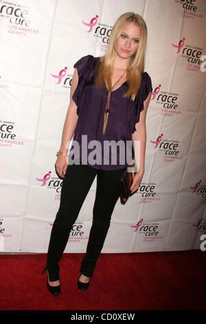 Le 21 octobre 2008 - Hollywood, Californie, États-Unis - J13824CHW.JOANNA GARCIA héberge le Susan G. Komen, COMTÉ DE LOS ANGELES : MULBERRY MULBERRY BOUTIQUE .soirée de levée/Melrose Place, LOS ANGELES, CA .10/21/08.LEVEN RAMBIN (crédit Image : Â© Clinton Wallace/Globe Photos/ZUMAPRESS.com) Banque D'Images