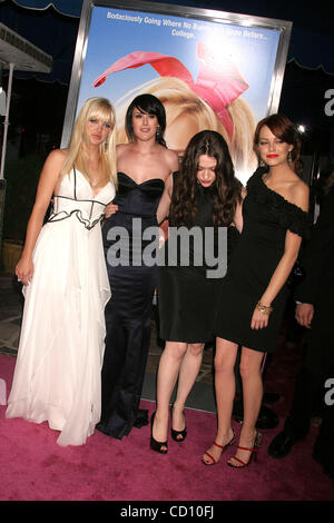 20 août 2008 - Hollywood, Californie, États-Unis - J13581CHW.''L'HOUSE BUNNY'' LOS ANGELES PREMIERE .MANN VILLAGE THEATRE, Westwood, CA .08/20/08.Anna Faris, Rumer Willis, KAT Dennings ET EMMA STONE (crédit Image : Â© Clinton Wallace/Globe Photos/ZUMAPRESS.com) Banque D'Images