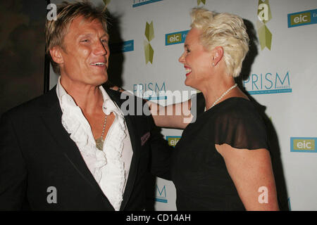 24 avril 2008 - Hollywood, Californie, États-Unis - J13319CHW.12e REMISE ANNUELLE DES PRIX PRISME .BEVERLY HILLS HOTEL, LOS ANGELES, CALIFORNIE 04-24-2008.BRIGITTE NIELSEN ET Dolph Lundgren (crédit Image : Â© Clinton Wallace/Globe Photos/ZUMAPRESS.com) Banque D'Images