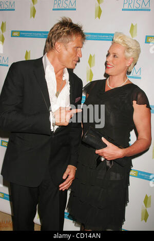 24 avril 2008 - Hollywood, Californie, États-Unis - J13319CHW.12e REMISE ANNUELLE DES PRIX PRISME .BEVERLY HILLS HOTEL, LOS ANGELES, CALIFORNIE 04-24-2008.BRIGITTE NIELSEN ET Dolph Lundgren (crédit Image : Â© Clinton Wallace/Globe Photos/ZUMAPRESS.com) Banque D'Images