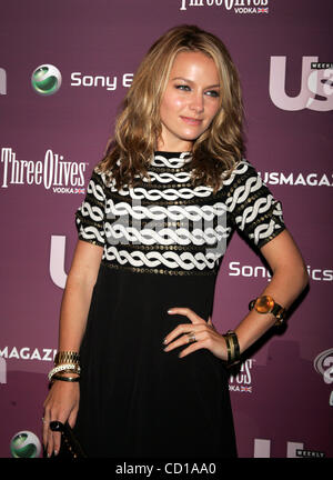 13 septembre 2008 - New York, New York, États-Unis - Becki Newton arrive pour l'Us Weekly 25 plus chic new-yorkais 2008 partie à terrasse Hudson à New York le 12 septembre 2008... / K59633(TGA Image Crédit : Â© Terry/Gatanis ZUMAPRESS.com)/Photos Globe Banque D'Images