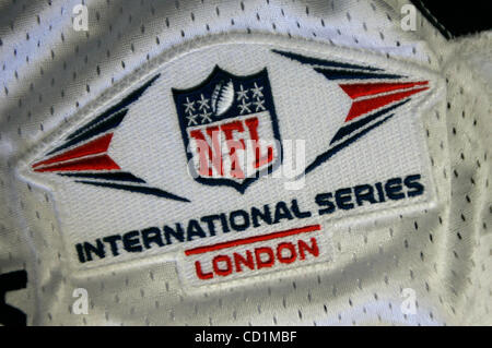 HLchgrsLondonLogo291287x002.jpg 10/13/2008 LA PETITE ITALIE (San Diego, Californie) États-Unis d'  La NFL International Series London patch est sur les San Diego Chargers jerseys joueurs√"dans la préparation du voyage l'équipe va faire à Londres, en Angleterre pour jouer la Nouvelle Orleans Saints le dimanche 26 octobre. Manda Banque D'Images