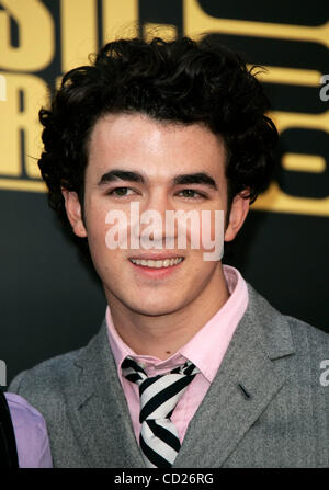 Nov 23, 2008 - Los Angeles, Californie, USA - KEVIN JONAS arrivant à l'America Music Awards, qui a eu lieu au Nokia Theater. (Crédit Image : © Lisa O'Connor/ZUMA Press) Banque D'Images