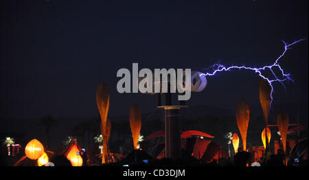 Apr 27, 2008 - Indio, California, USA - l'atmosphère de la vallée de Coachella 2008 Music and Arts Festival qui aura lieu à l'Empire Polo Field situé dans la région de Indio. Les trois jours du festival permettra d'attirer plus de 160 000 fans pour voir musiciens sur cinq différentes étapes dans le désert de Californie. Copyr Banque D'Images