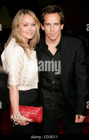 Apr 30, 2008 - Hollywood, Californie, USA - l'Acteur Ben Stiller et actrice Christine Taylor arrivant à l 'l'homme de fer' Hollywood Premiere tenue au Théâtre Chinois. (Crédit Image : © Lisa O'Connor/ZUMA Press) Banque D'Images