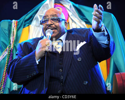 SOLOMON BURKE (Mar. 21, 1940 - Octobre 10, 2010) était un Grammy Award-winning singer/songwriter et pionnier de l'évangile, soul, rock et R&B musique. Il est mort sur un vol de Los Angeles à Amsterdam où il a été d'effectuer un concert. Sur la photo : jun 15 2008 - Manchester, New York, USA - Rock n Roll Hall of Banque D'Images