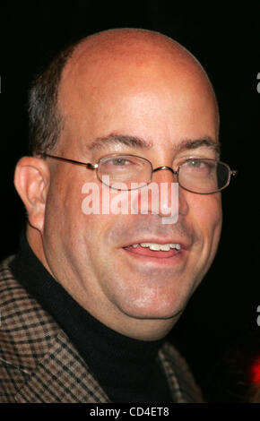 Oct 04, 2008 - New York, NY, USA - président et directeur général de NBC Universal JEFF ZUCKER à la première de 'Changeling' qui s'est tenue au cours de la 46th annual New York Film Festival au Ziegfeld Theatre. (Crédit Image : © Nancy/Kaszerman ZUMA Press) Banque D'Images