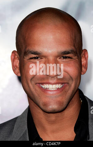 13 Oct 2008 - Hollywood, Californie, USA - l'Acteur Amaury Nolasco arrivant à la 'Max Payne' Los Angeles Premiere tenue au Grauman's Chinese Theatre. (Crédit Image : © Lisa O'Connor/ZUMA Press) Banque D'Images