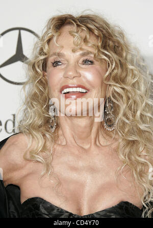 Oct 25, 2008 - Los Angeles, Californie, USA - DYAN CANNON pendant les arrivées au Carrousel du 30e anniversaire de l'espoir à l'hôtel Beverly Hilton. (Crédit Image : © Lisa O'Connor/ZUMA Press) Banque D'Images