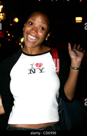 28 septembre 2003 - New York, New York, États-Unis - K33094RM.SHAUNTAY HINTON dans midtown après avoir quitté sa classe par intérim 09/28/2003.(Image Crédit : Â© Rick Mackler/Photos/ZUMAPRESS.com) Globe Banque D'Images