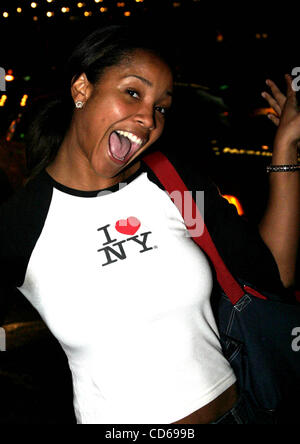 28 septembre 2003 - New York, New York, États-Unis - K33094RM.SHAUNTAY HINTON dans midtown après avoir quitté sa classe par intérim 09/28/2003.(Image Crédit : Â© Rick Mackler/Photos/ZUMAPRESS.com) Globe Banque D'Images