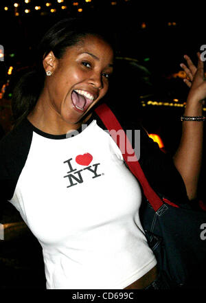 28 septembre 2003 - New York, New York, États-Unis - K33094RM.SHAUNTAY HINTON dans midtown après avoir quitté sa classe par intérim 09/28/2003.(Image Crédit : Â© Rick Mackler/Photos/ZUMAPRESS.com) Globe Banque D'Images