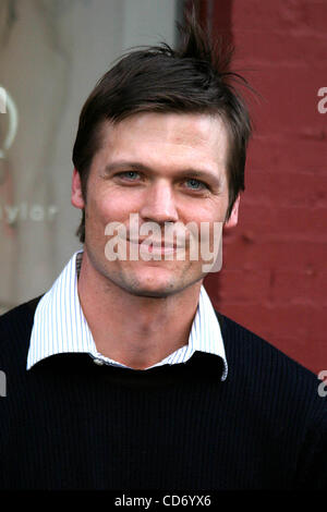 15 avril 2004 - New York, New York, États-Unis - K36698RM.REBECCA TAYLOR BOUTIQUE OUVERTURE DANS HOUSTON STREET , NEW YORK New York 15/04/2004. / BAILEY CHASE.(Image Crédit : Â© Rick Mackler/Photos/ZUMAPRESS.com) Globe Banque D'Images