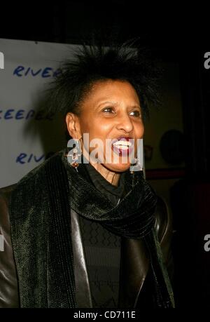 Avril 22, 2004 - New York, New York, États-Unis - NONA HENDRYX.K36809ML.LA PRESTATION ANNUELLE SENTINELLES..Chelsea Piers, NEW YORK New York..04/22/2004. / 2004.(Image Crédit : Â© Mitchell Levy/Photos/ZUMAPRESS.com) Globe Banque D'Images