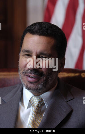 Le lieutenant-gouverneur David Paterson se réunit avec le leader de l'Assemblée générale de la James Tedisco Le Lieutenant Governor's office à la capitale. Banque D'Images