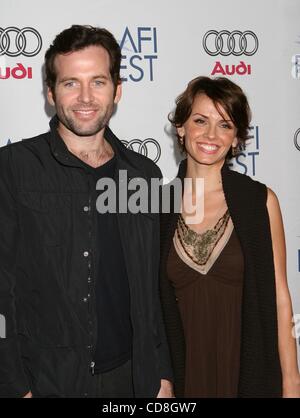 Nov 05, 2008 - Los Angeles, Californie, USA - l'Acteur EION BAILEY et l'actrice SARA WELLS au Tilda Swinton Hommage AFI tenue à Sushi Club Archlight au complexe, Hollywood. (Crédit Image : Â© Paul Fenton/ZUMA Press) Banque D'Images