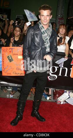 Nov 17, 2008 - Los Angeles, Californie, USA - l'Acteur Cam Gigandet au 'Twlight' Première mondiale tenue au Mann Village Theatre, Westwood. (Crédit Image : Â© Paul Fenton/ZUMA Press) Banque D'Images