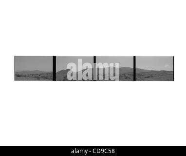 Jul 01, 2010 - L'Afghanistan, de Paktika - une colline près de l'avant poste Margah. (Crédit Image : © Bill Putnam/ZUMAPRESS.com) Banque D'Images