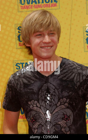 10 juillet 2010 - Hollywood, Californie, États-Unis - Jason Dolley.''SOvation permanent'' Los Angeles Premiere - Arrivées.Universal CityWalk Universal City, CA 07-10-2010. 2010.I15275PR(Image Crédit : © Phil Roach/Photos/ZUMApress.com) Globe Banque D'Images