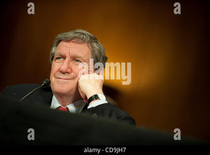 Jul 14, 2010 - Washington, District of Columbia, États-Unis, - Richard Holbrooke, représentant spécial pour l'Afghanistan et le Pakistan, témoigne lors d'une audience du Comité des relations étrangères du Sénat sur l'Afghanistan et de la Stratégie de gouvernance civile. (Crédit Image : ©/ZUMApress.com) Marovich Pete Banque D'Images