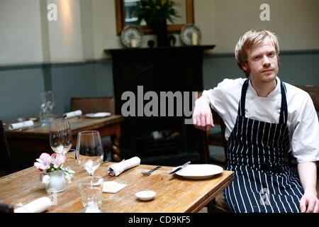 Jul 16, 2010 - Londres, Angleterre, Royaume-Uni - STEPHEN WILLIAMS, Chef à Harwood Arms, Walham Grove, London. (Crédit Image : Â© Veronika Lukasova/ZUMApress.com) Banque D'Images