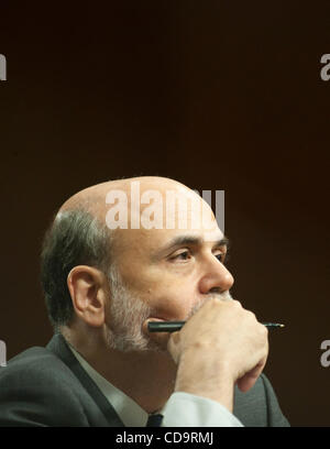 Jul 21, 2010 - Washington, District of Columbia, États-Unis, - le Conseil de la Réserve fédérale, Ben Bernanke, président témoigne devant le comité sénatorial des banques, du logement et des Affaires urbaines, le Comité de la politique monétaire semestriel Rapport au Congrès. (Crédit Image : ©/ZUMApress.com) Marovich Pete Banque D'Images