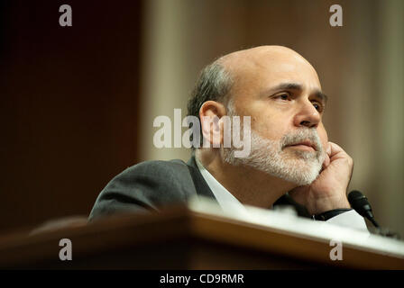 Jul 21, 2010 - Washington, District of Columbia, États-Unis, - le Conseil de la Réserve fédérale, Ben Bernanke, président témoigne devant le comité sénatorial des banques, du logement et des Affaires urbaines, le Comité de la politique monétaire semestriel Rapport au Congrès. (Crédit Image : ©/ZUMApress.com) Marovich Pete Banque D'Images