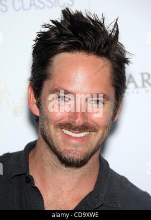 27 juillet 2010 - Los Angeles, Californie, États-Unis - 27 juil., 2010 - Los Angeles, Californie, USA - l'acteur Scott Cooper arrivant à la "Get Low" Los Angeles Premiere tenue à l'Academy of Motion Picture Arts & Sciences. (Crédit Image : © Lisa O'Connor/ZUMApress.com) Banque D'Images