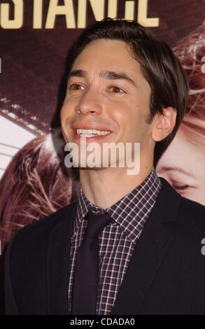 23 août 2010 - Hollywood, Californie, États-Unis - JUSTIN LONG ASSISTE À LA PREMIÈRE DE ''Going the Distance'' .AU CHINESE THEATRE.À HOLLYWOOD,CA SUR AOÛT 23,2010..K65692PR. - - Crédit photos(Image : © Phil Roach/Photos/ZUMApress.com) Globe Banque D'Images