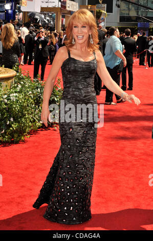 Aug 28, 2010 - Los Angeles, Californie, États-Unis - KATHY GRIFFIN arrive pour la 62e Primetime Emmy Awards show. (Crédit : © Lisa Rose/ZUMApress.com) Banque D'Images