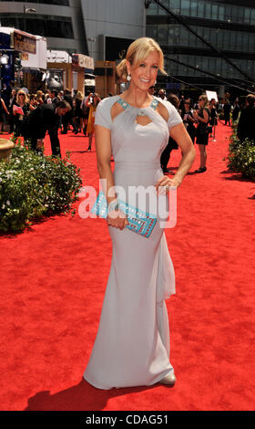 Aug 28, 2010 - Los Angeles, Californie, États-Unis - LARA SPENCER arrive pour la 62e Primetime Emmy Awards show. (Crédit : © Lisa Rose/ZUMApress.com) Banque D'Images