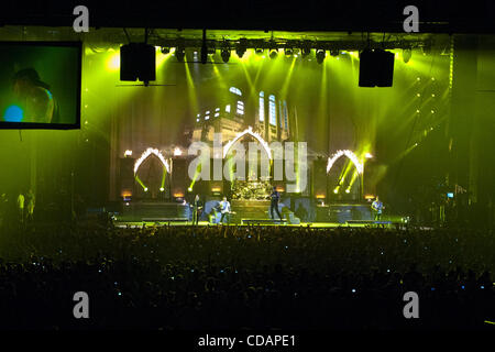 10 septembre 2010 - Dallas, Texas, États-Unis d'Amérique - Avenged Sevenfold groupe jouant .à un concert au Centre de motifs Superpages Fairpark à Dallas, au Texas. (Crédit Image : © Manny Flores/ZUMApress.com) Southcreek/mondial Banque D'Images