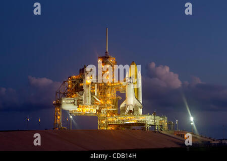 21 septembre 2010 - Cape Canaveral, FL, États-Unis d'Amérique - la navette spatiale Discovery est prêt après son arrivée à l'aire de lancement 39A au Centre spatial Kennedy à Cap Canaveral, en Floride, la découverte est prévu de lancer sur le 1 novembre. (Crédit Image : © Don Montague/ZUMApress.com) Southcreek/mondial Banque D'Images