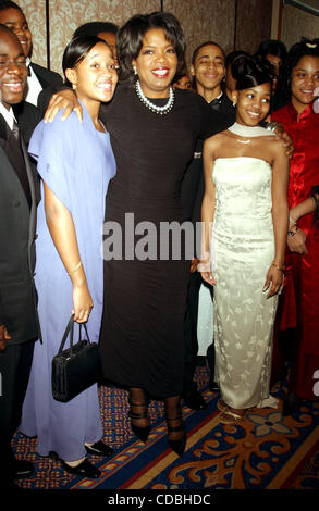 K29701AR BLACK ACHIEVERS DANS L'INDUSTRIE LE DÎNER.Le SHERATON HOTEL, NEW YORK New York, 03/20/2003. / 2003.Oprah Winfrey.(Image Crédit : Â© Andrea Renault/monde/ZUMAPRESS.com) Photos Banque D'Images