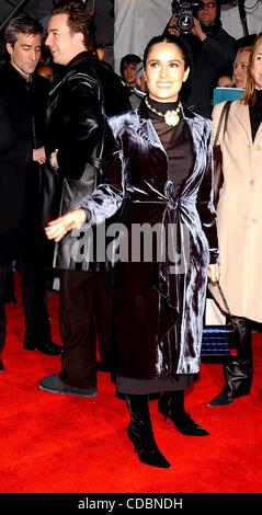 SALMA HAYEK ED NORTON.K28081SD AR1216.25E HEURE-PREMIÈRE MONDIALE À L'.Ziegfeld Theatre, NEW YORK New York. / 2002 Crédit : Image(Â© Andrea Renault/monde/ZUMAPRESS.com) Photos Banque D'Images