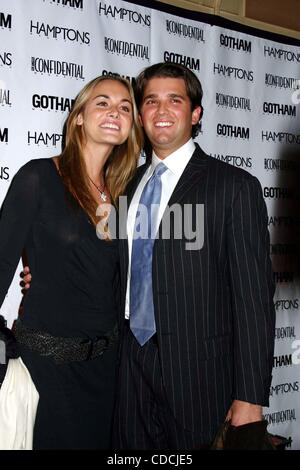 K35304ML.GOTHAM ET LA CÉLÉBRER LEUR ANNIVERSAIRE GOTHAM HALL, NEW YORK New York 02/02/2004. / 2004..L'atout de Donald JR ET PETITE AMIE VANESSA HAYDON.(Image Crédit : Â© Mitchell Levy/Photos/ZUMAPRESS.com) Globe Banque D'Images