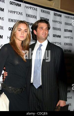 K35304ML.GOTHAM ET LA CÉLÉBRER LEUR ANNIVERSAIRE GOTHAM HALL, NEW YORK New York 02/02/2004. / 2004..L'atout de Donald JR ET PETITE AMIE VANESSA HAYDON.(Image Crédit : Â© Mitchell Levy/Photos/ZUMAPRESS.com) Globe Banque D'Images