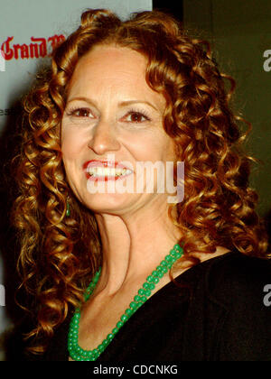 K33602ML.LA SOIRÉE DE CLÔTURE DU 41E FESTIVAL DU FILM DE NEW YORK PREMIÈRE DE 21 GRAMMES À l'Avery Fisher Hall, Lincoln Center DE NEW YORK New York.10/19/2003. / 2003.MELISSA LEO(Image Crédit : Â© Mitchell Levy/Photos/ZUMAPRESS.com) Globe Banque D'Images