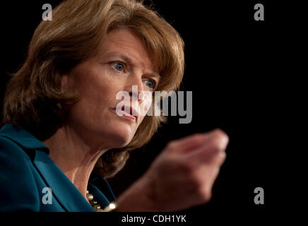 Jan 25, 2011 - Washington, District of Columbia, États-Unis - La sénatrice Lisa Murkowski (R-AK) au cours d'une conférence de presse à la capitale américaine le mardi appelant à la civilité et l'bipartisanshiop à l'état de l'Union. (Crédit Image : ©/ZUMAPRESS.com) Marovich Pete Banque D'Images